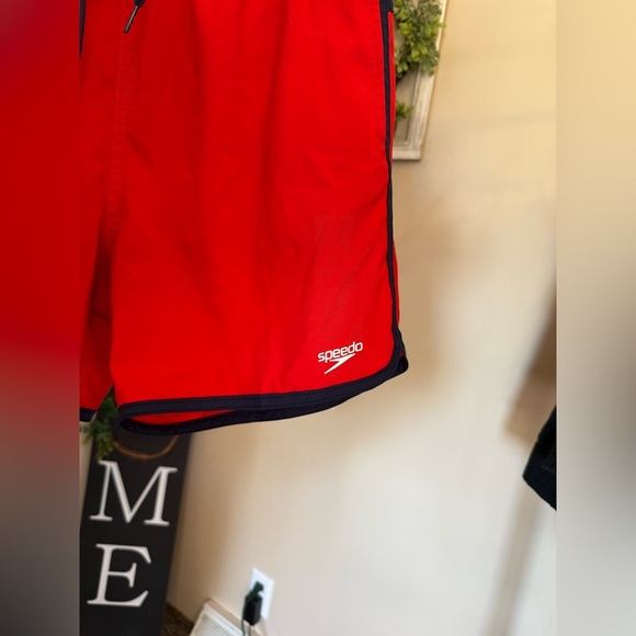 Speedo Swim Trunks UPF 50+ Stretch Men's M Elastic Waist Lining Red Blue - Picture 3 of 7